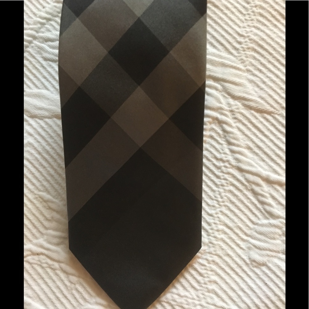 Burberry tie